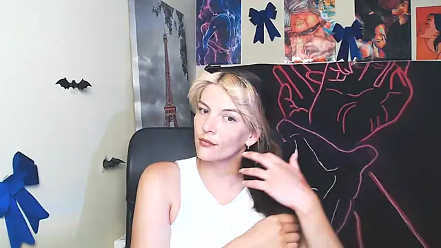 Snapshot of VanessaRey_ chatting on 07.02.26 VanessaRey online show from 07.02.26