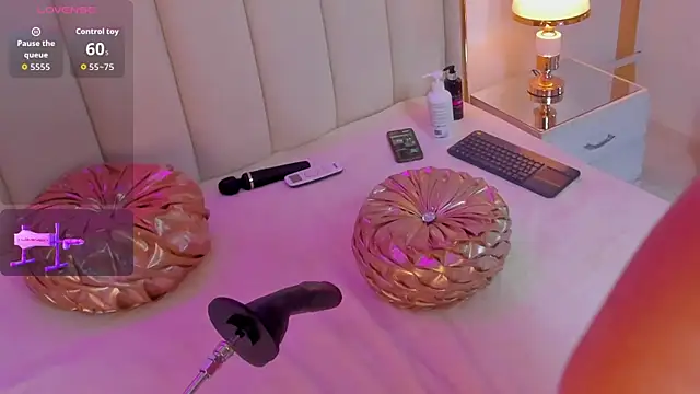 AriaJonnes  online show from 10.25.25