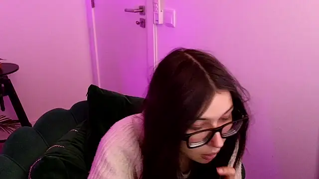 DillionHarpery online show from 03.22.25