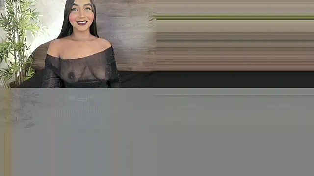 mia lacy  online show from 10.06.25