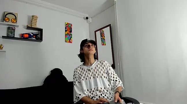 leoaddams22 online show from 03.18.25