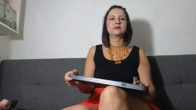 Amadamilf1980 online show from 10.18.25