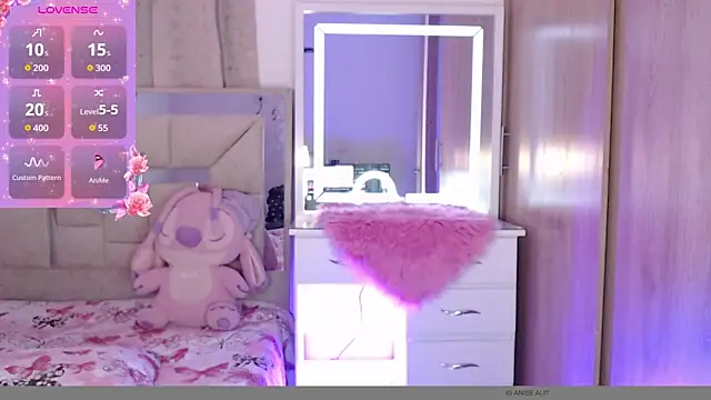 AlitaAnisee online show from 04.10.26