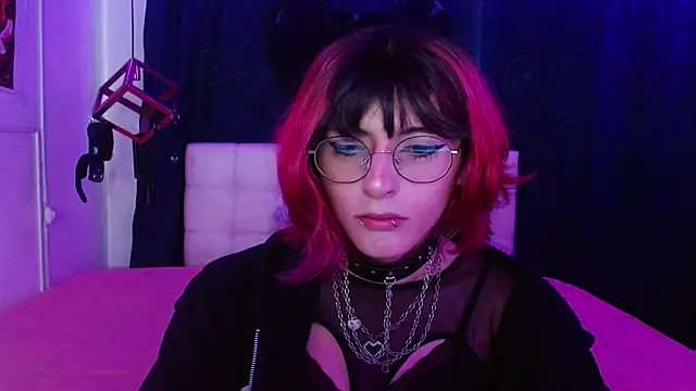 goth minerva online show from 10.22.25