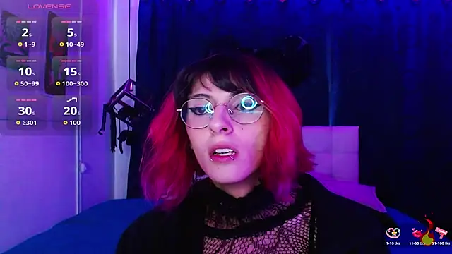 goth minerva online show from 10.31.25