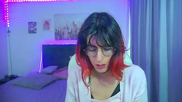 Snapshot of goth_minerva chatting on 04.29.26 goth minerva online show from 04.29.26