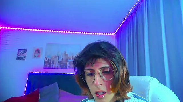 Snapshot of goth_minerva chatting on 05.26.26 goth minerva online show from 05.26.26