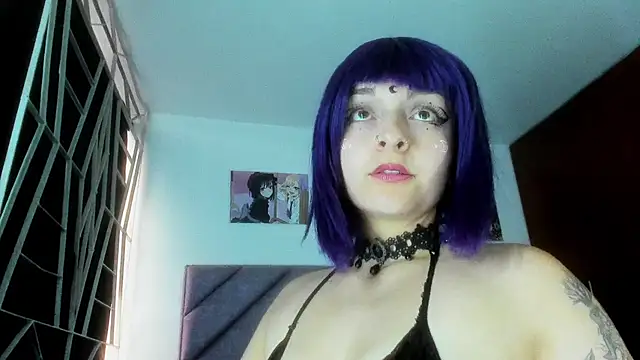 KARINNA  RAVEN online show from 10.13.25