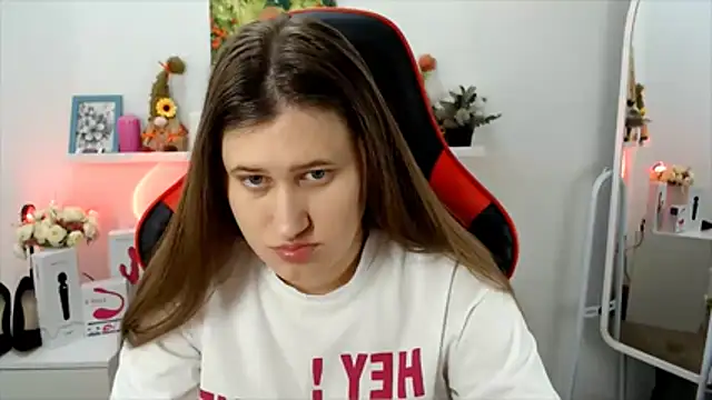 Lucky Lana online show from 11.28.25