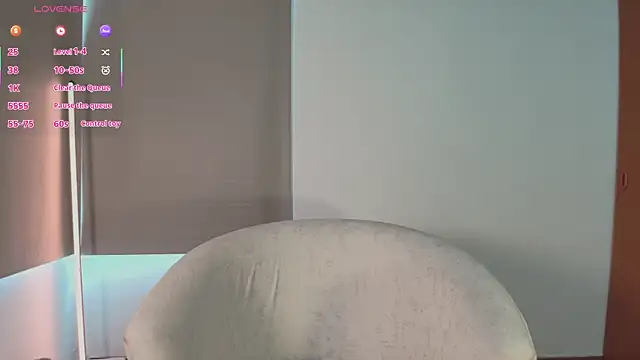 Snapshot of ariana_bae_ chatting on 05.08.26 ariana bae online show from 05.08.26