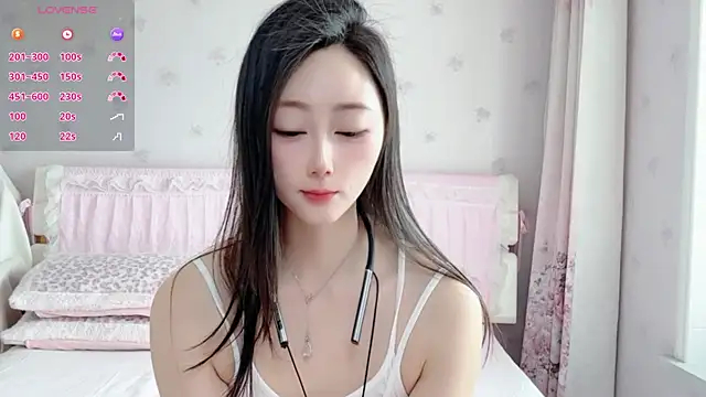 Snapshot of anjila888 chatting on 05.19.26 anjila888 online show from 05.19.26