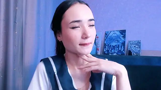 Snapshot of Lillllos chatting on 02.08.26 Lillllos online show from 02.08.26