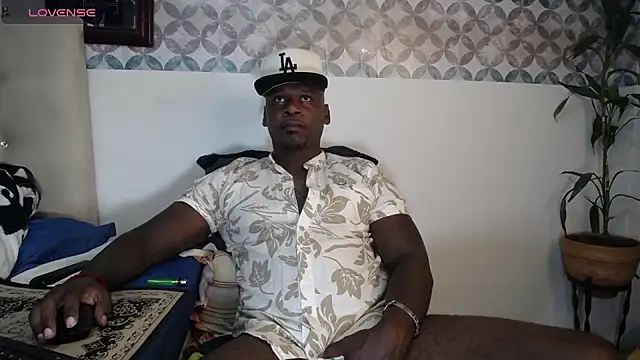 Manbigcocklatin online show from 11.12.25