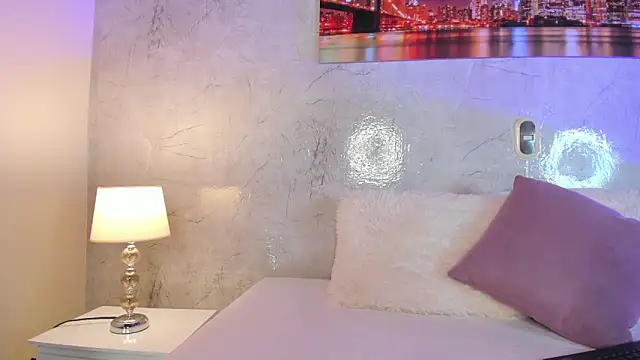 zaraquiinn online show from 12.20.25