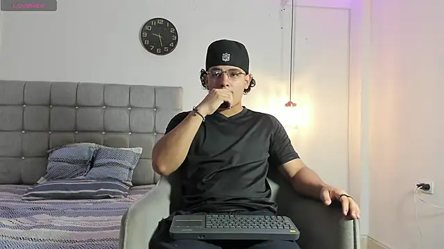 samxx muscle online show from 10.27.25