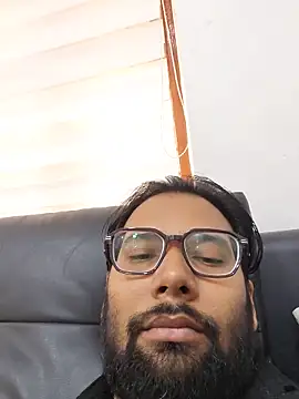 Snapshot of UAjit chatting on 05.23.26 UAjit online show from 05.23.26