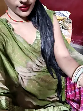 Snapshot of Eshwari_Chopra chatting on 10.25.25 Eshwari Chopra online show from 10.25.25