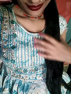 Snapshot of Eshwari_Chopra chatting on 10.25.25 Eshwari Chopra online show from 10.25.25