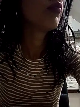 Snapshot of Camilitah chatting on 12.01.25 Camilitah online show from 12.01.25