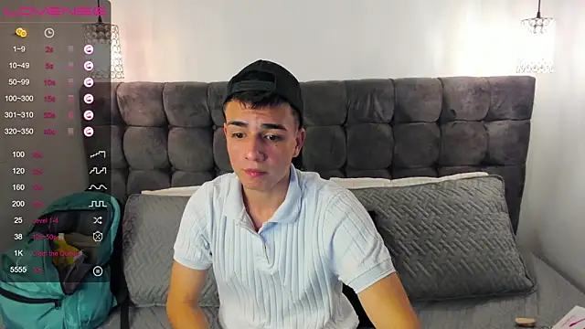 Snapshot of Hotboy21_ chatting on 03.19.25 Hotboy21  online show from 03.19.25