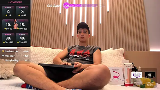 Snapshot of Hotboy21_ chatting on 03.22.25 Hotboy21  online show from 03.22.25