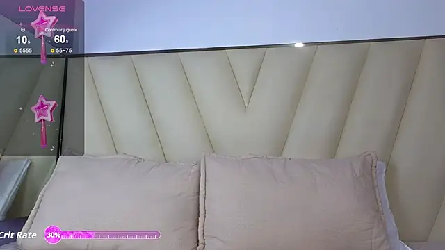 Snapshot of Hotboy21_ chatting on 10.12.25 Hotboy21  online show from 10.12.25