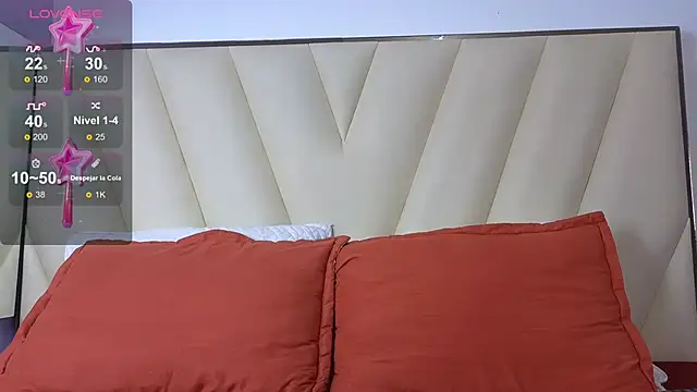 Snapshot of Hotboy21_ chatting on 10.18.25 Hotboy21  online show from 10.18.25