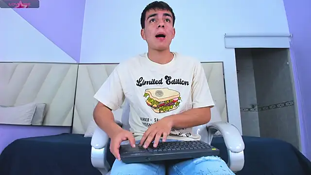 Hotboy21  online show from 01.14.26