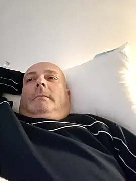 Snapshot of Alexis_Bull chatting on 03.19.25 Alexis Bull online show from 03.19.25