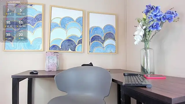 andrea xoe  online show from 11.28.25