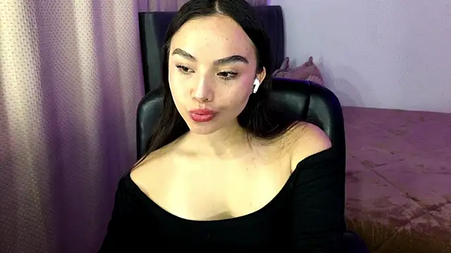 Snapshot of amelia_hall chatting on 05.28.26 amelia hall online show from 05.28.26