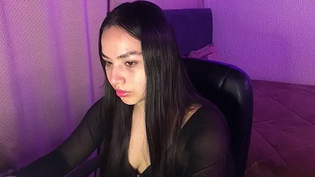Snapshot of amelia_hall chatting on 06.28.26 amelia hall online show from 06.28.26