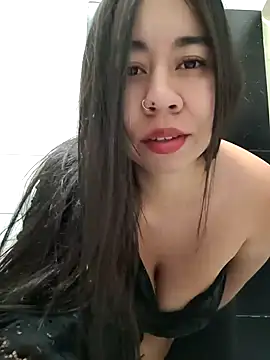 Snapshot of Yuli_Mars chatting on 05.06.26 Yuli Mars online show from 05.06.26