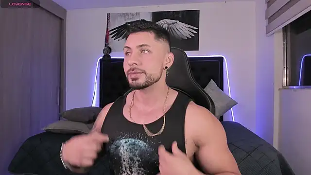 santi aesthetic online show from 04.17.26