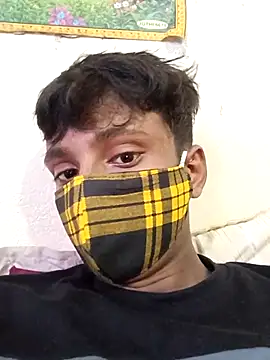 Snapshot of _fucker_18 chatting on 10.12.25  fucker 18 online show from 10.12.25