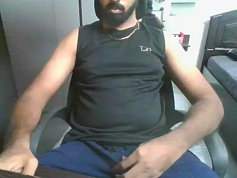 Snapshot of lovelyakash69 chatting on 06.25.26 lovelyakash69 online show from 06.25.26