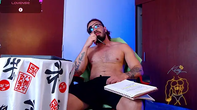 Snapshot of pirata_fitness chatting on 04.18.26 pirata fitness online show from 04.18.26