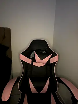 Snapshot of Manu_2002_ chatting on 09.16.25 Manu 2002  online show from 09.16.25