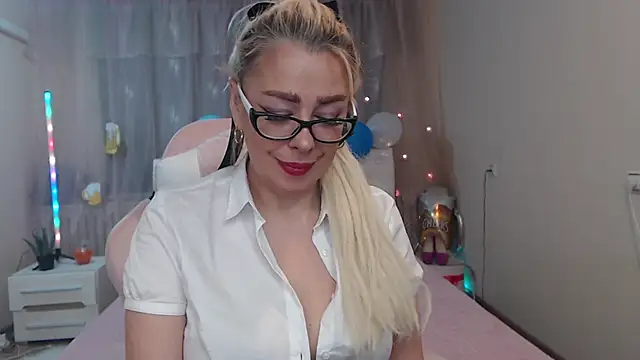 KatrinaCharm online show from 10.08.25