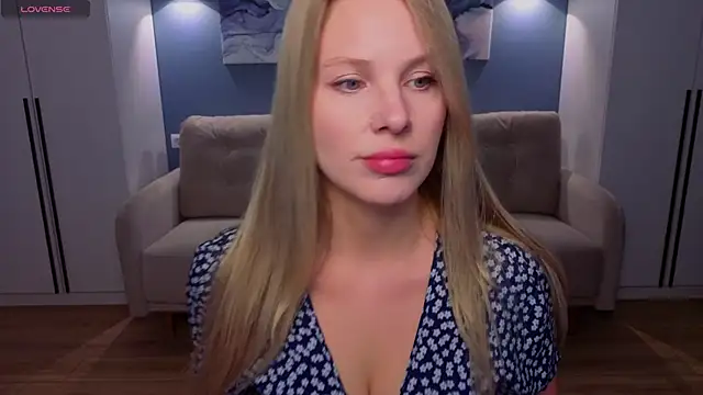Snapshot of MelanieBennett chatting on 05.05.26 MelanieBennett online show from 05.05.26