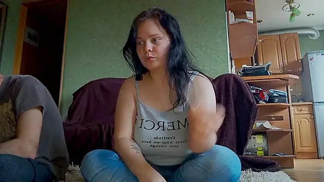 SweetPiggyx online show from 04.14.26