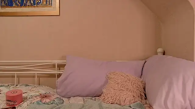 Raven Magical Milf online show from 02.18.26