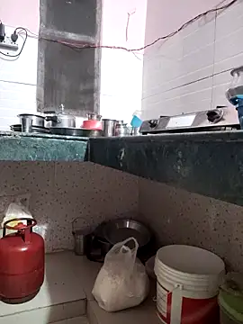 Desi Bhabi 01 online show from 12.04.25