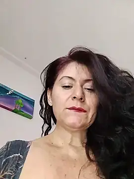 Snapshot of lunadicty chatting on 07.04.26 lunadicty online show from 07.04.26