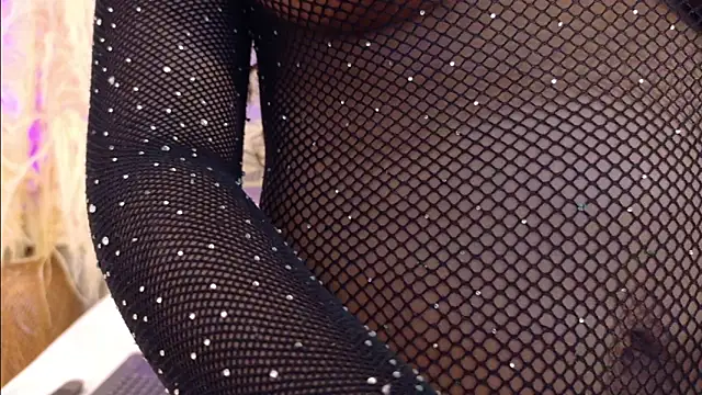 RachelStonne online show from 10.06.25