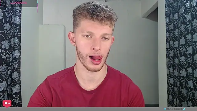 Snapshot of andrewxbi chatting on 07.20.26 andrewxbi online show from 07.20.26