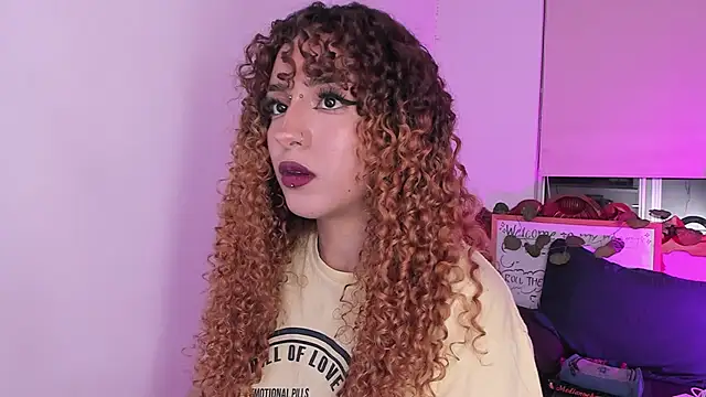 Snapshot of MaryJanelovers chatting on 04.07.26 MaryJanelovers online show from 04.07.26