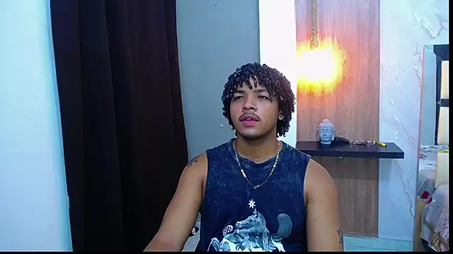 Snapshot of black_king_241 chatting on 09.29.25 black king 241 online show from 09.29.25