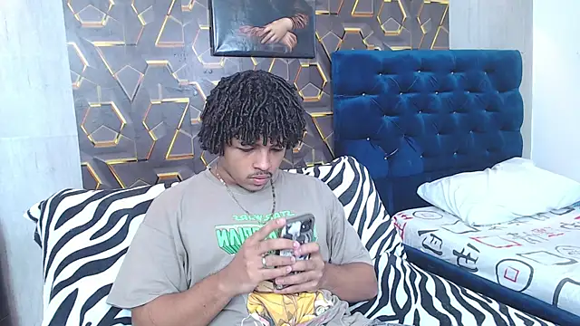 Snapshot of black_king_241 chatting on 10.05.25 black king 241 online show from 10.05.25