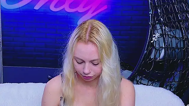 Snapshot of AlessiaCroft chatting on 04.23.26 AlessiaCroft online show from 04.23.26